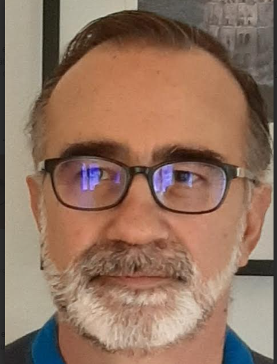 Dr. Eduardo Cuestas